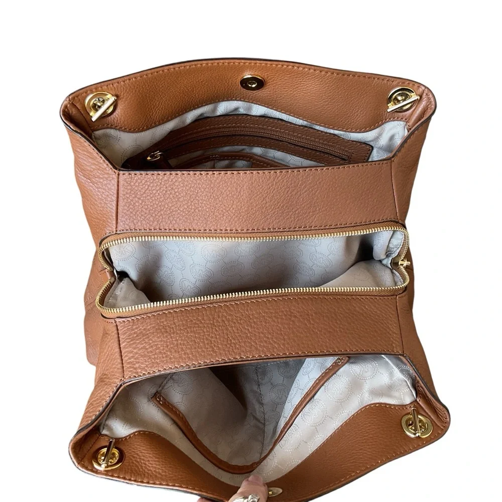 Michael Kors Jet Set Brown Leather Shoulder Bag